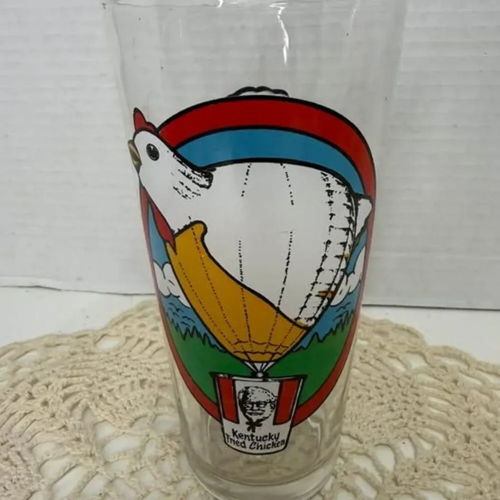 Kentucky Fried Chicken Tumbler Forest Park 1978 Balloon Racing Colonel Sanders